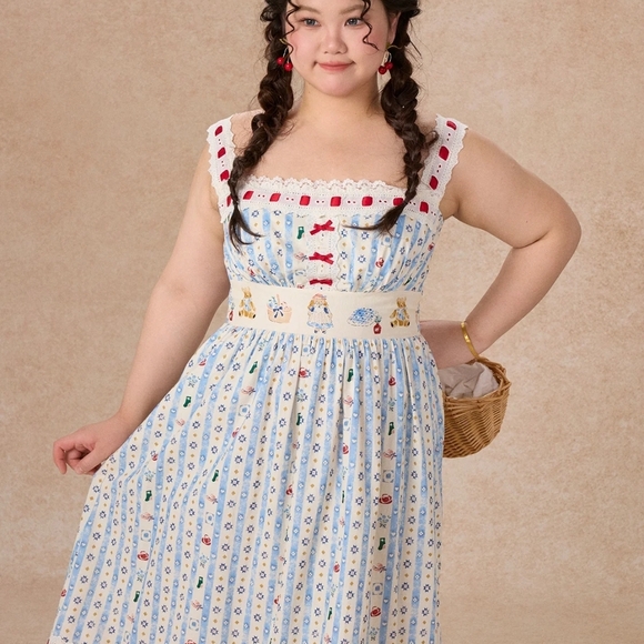 Floral Maxi Dress with Red Cardigan - Picture 5 of 10